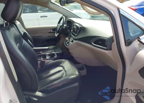 2018 Chrysler Pacifica Touring L from USA, damaged, VIN 2C4RC1BG0JR119771